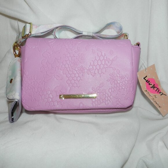 Luv Betsey LBAlexis Crossbody bag & hangoff Wallet NWT🆕📦🏃🏻💨⚡ - Picture 1 of 16